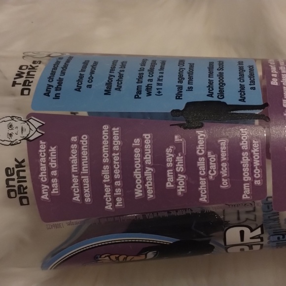#4 RARE 2 Archer Drinking Game Pint Glasses w Rules 2013 Animated FX TV Show - Picture 3 of 7